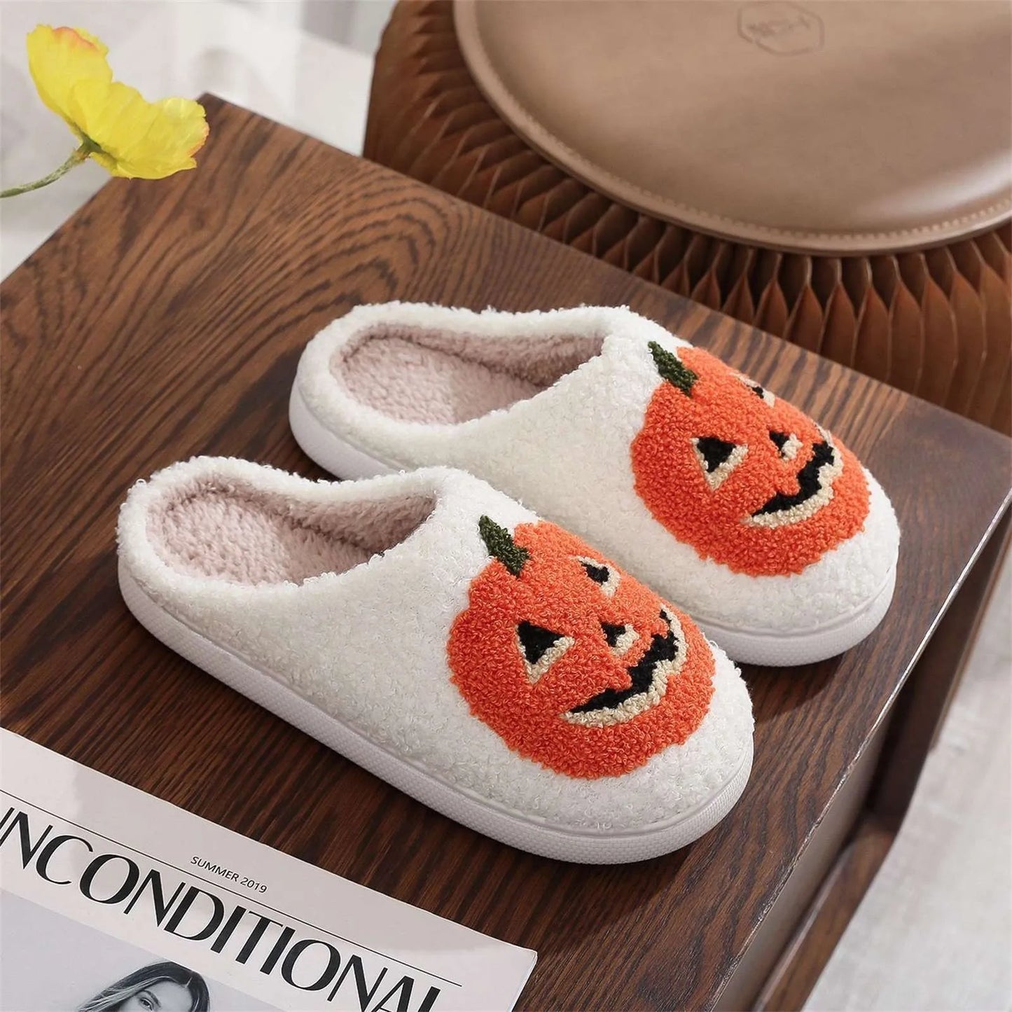 Halloween Christmas Velvet Lined Warm Slippers Holiday House Shoes Home Slipper for Women Fuzzy Outdoor Indoor Bedroom Slippers